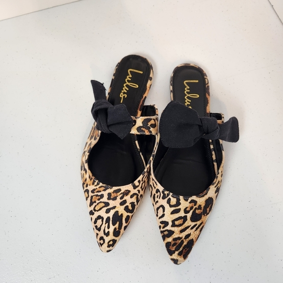 Lulu's Macey Leopard Suede Pointed Toe Bow Mules Flats Slip On Shoes Size 9 - Picture 2 of 7